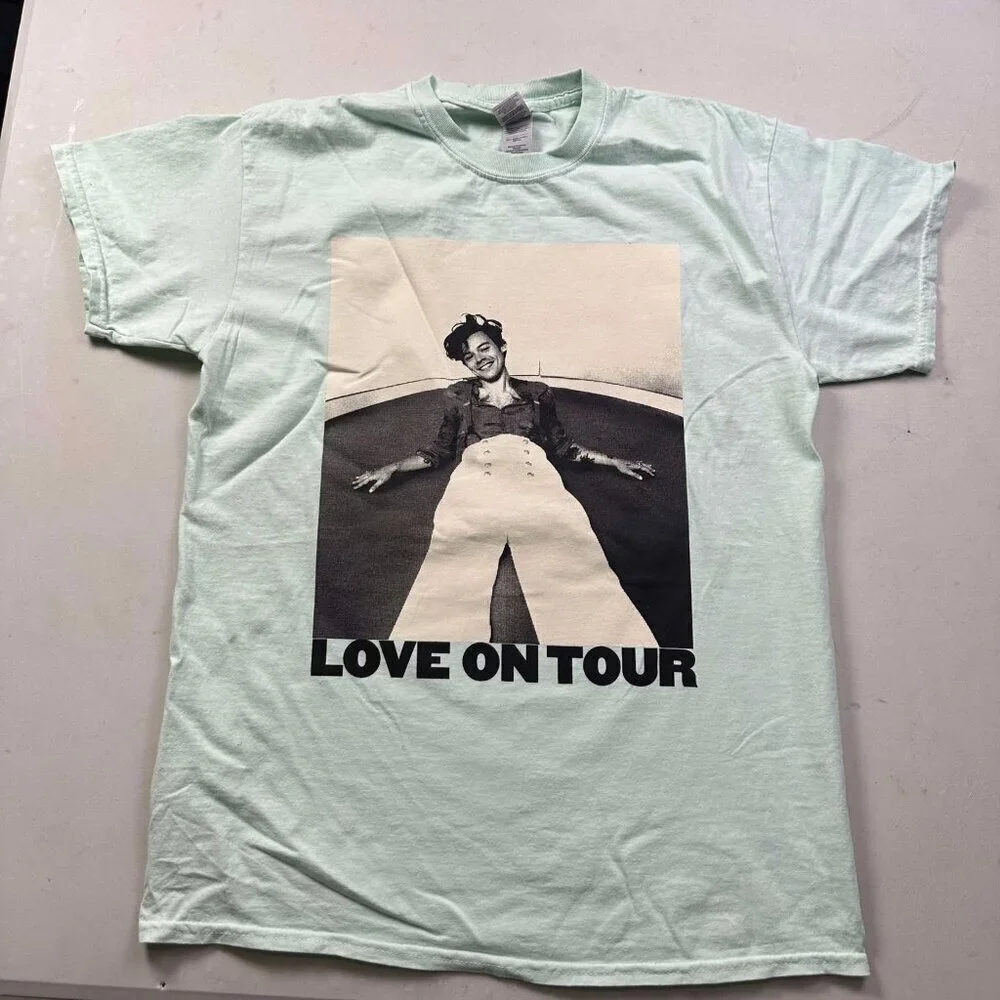 Harry Styles Love on Tour Mint Green T-Shirt - Picture 1 of 2